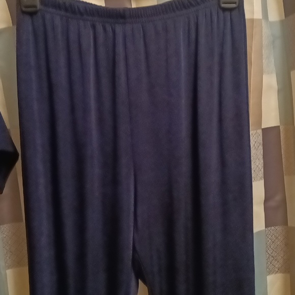 CoConut BAY navy 2-pc pantsuit w metallic floral embroidered designs Size Small - Picture 13 of 14